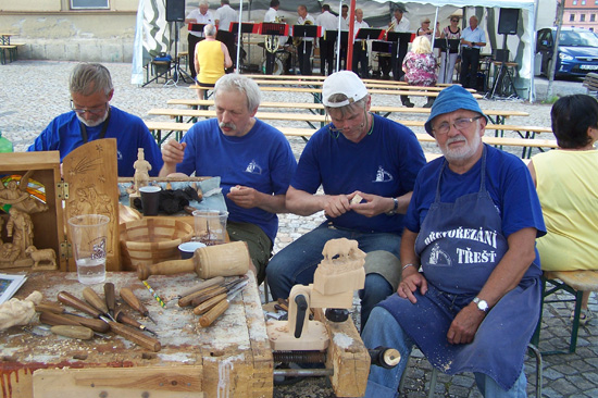 Dřevořezání Třešť 2015 (řezbáři J. Rychnovský, B.Šilar, L. Janoušek)